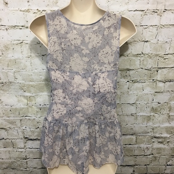 Kimchi Blue Gray Printed Peplum Tank Top - Picture 4 of 6